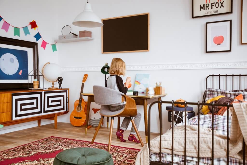 home classroom desk